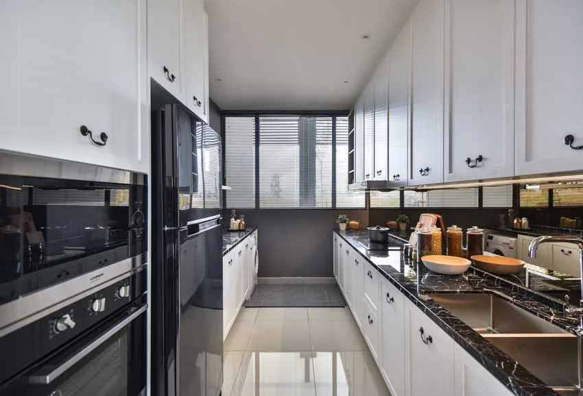 Black and White Kitchen